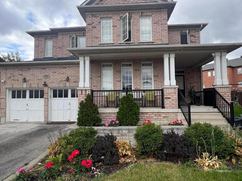 Apartment B 2 Bedroom Brampton Exterior foto